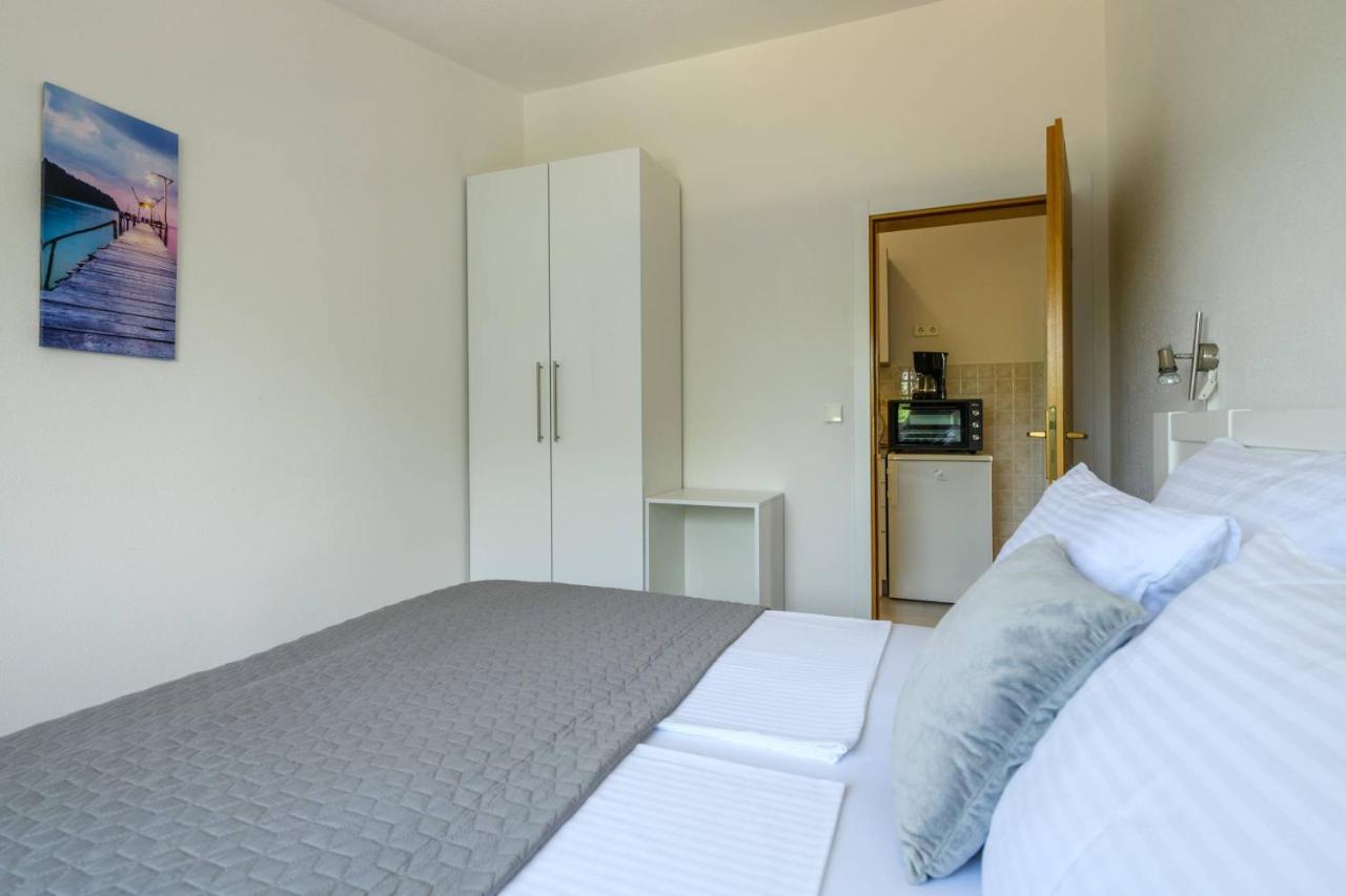 Apartments Somi Poreč Kültér fotó