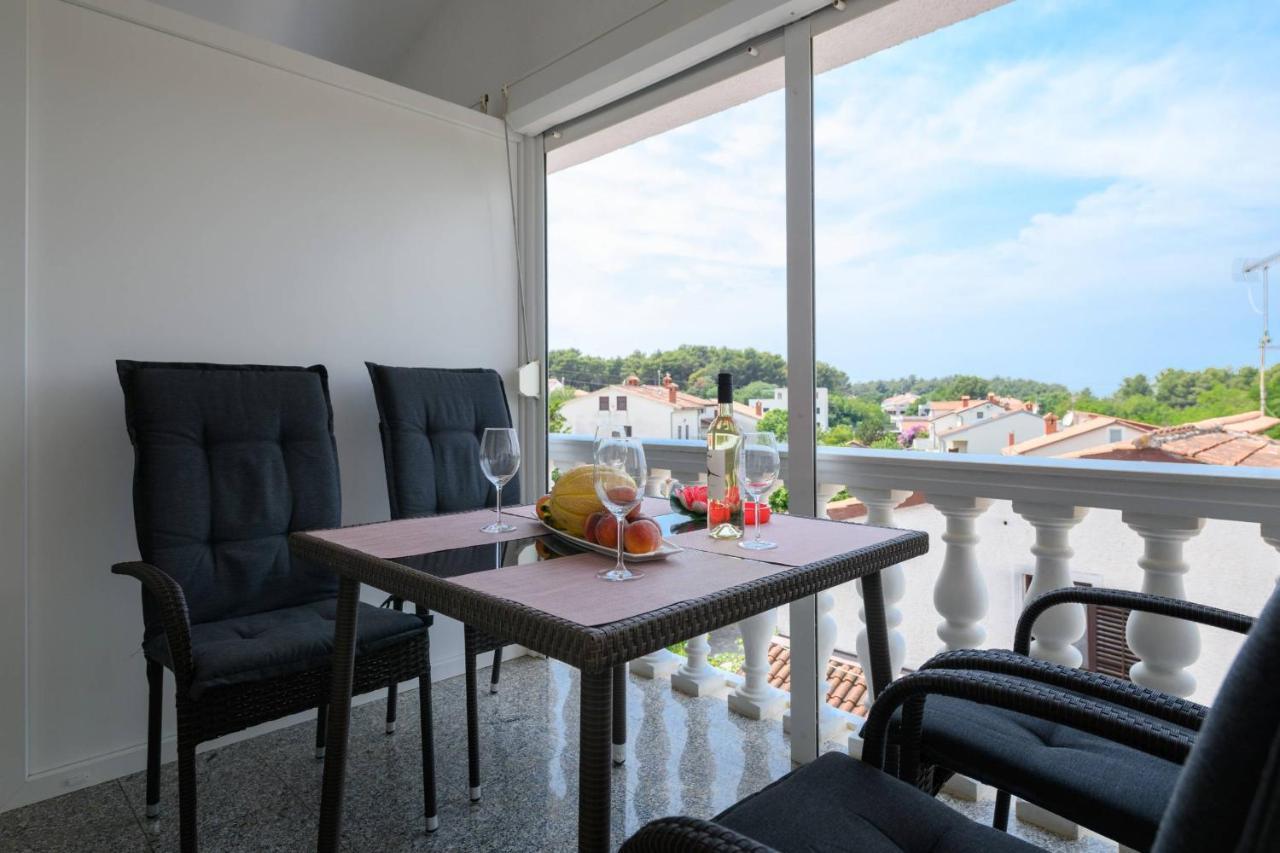 Apartments Somi Poreč Kültér fotó